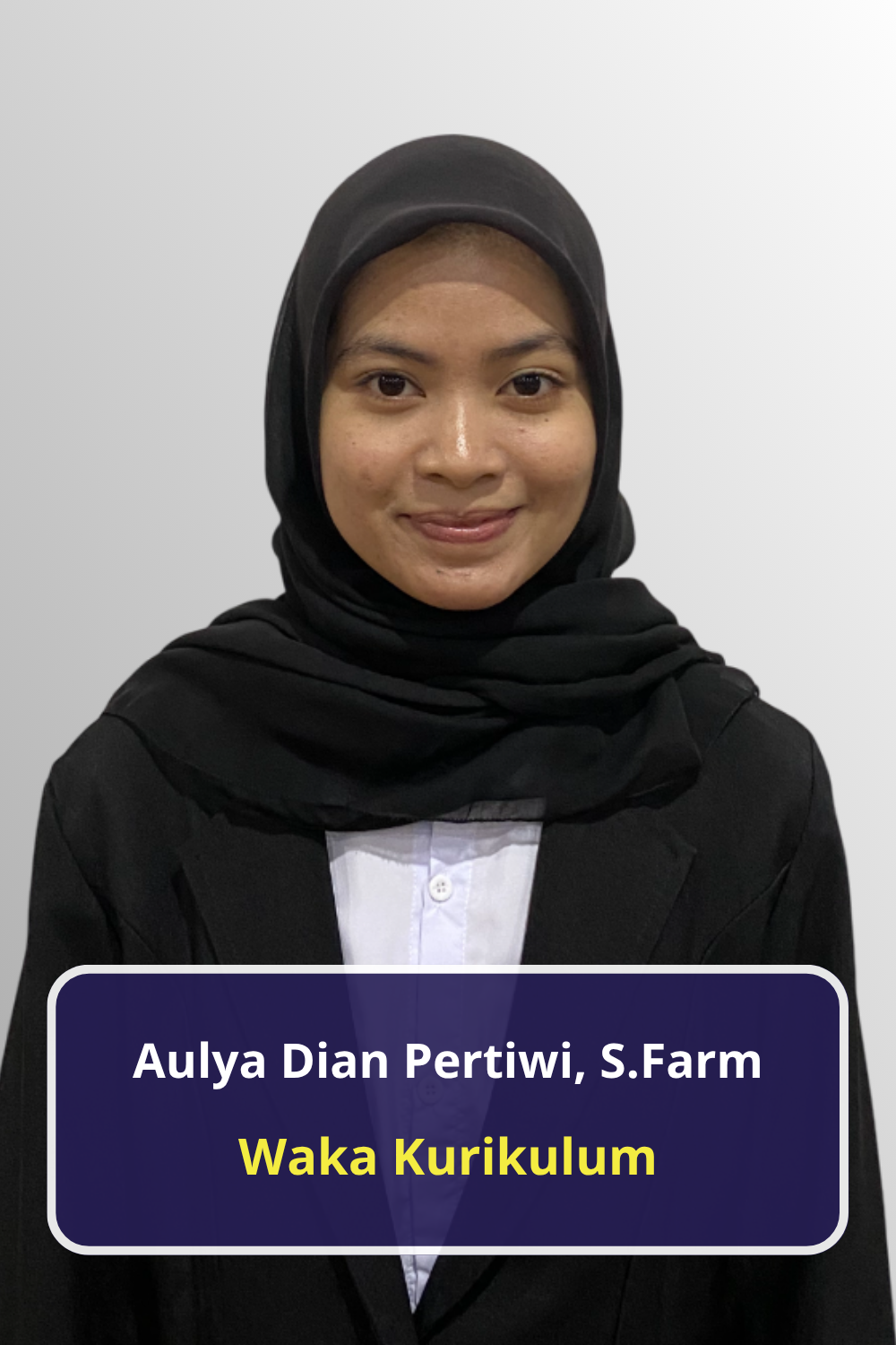 Aulya Dian Pertiwi, S.Farm Waka Kurikulum