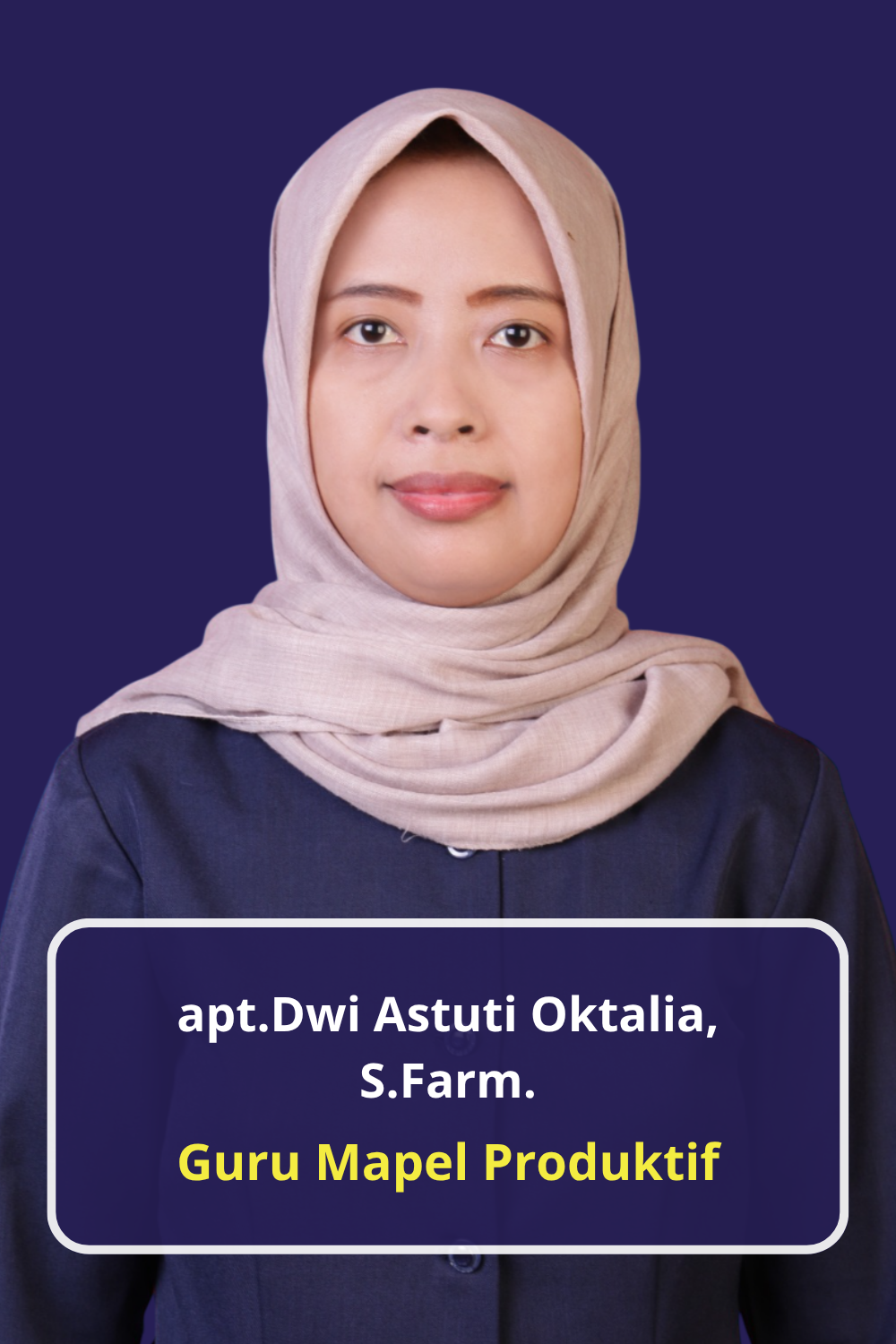 apt.Dwi Astuti Oktalia, S.Farm. 2